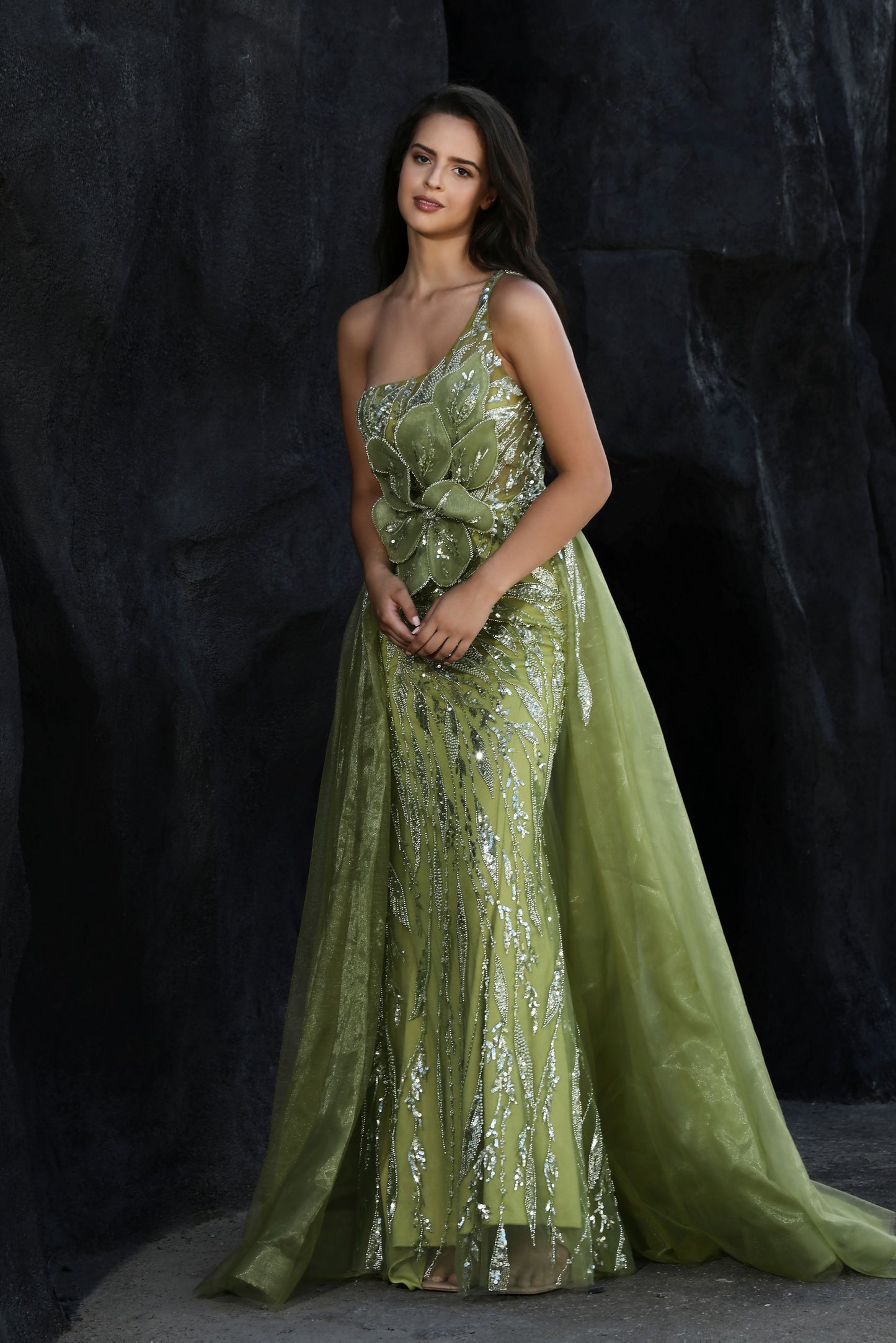HM111 3D Bow Gown