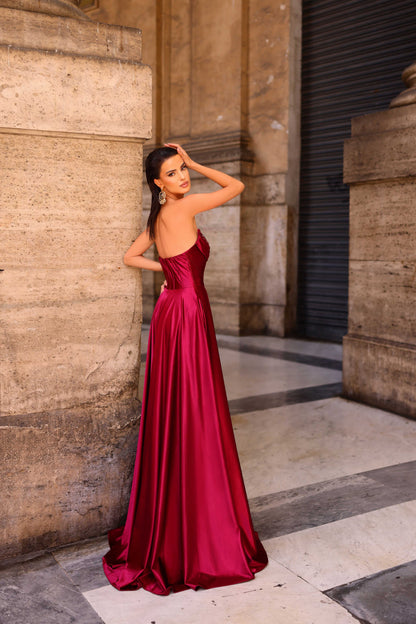 NC1033 Strapless Gown