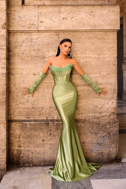 NC1093 Strapless Gown